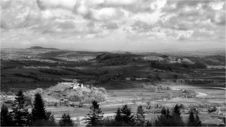 Dryslwyn Castle
Scored 18 (pdi).
View of Dryslwyn Castle from Paxton's Tower in Carmarthenshire.
Pentax K-x. 50mm, f/5.6, 1/400sec, ISO 100.
