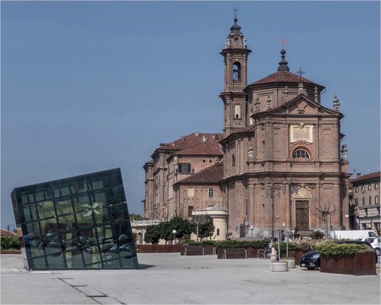 Elevation through the Ages
Panasonic DMC-FZ2000 - f4 1/1600 ISO125
Print scored 18/20 in Club Competition No 2 (Architecture) in 2019/20
An incongruous liftshaft in the medieval centre of Fossano in Italy
